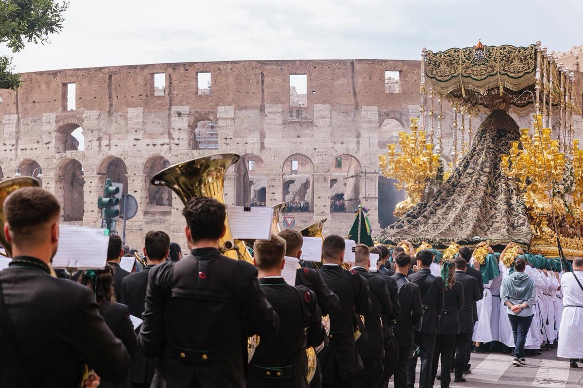 Hoy es 𝙟𝙪𝙚𝙫𝙚𝙨 de 𝙀𝙎𝙋𝙀𝙍𝘼𝙉𝙕𝘼 💚

✝️ <a href="/pasoyesperanza/">Esperanza de Málaga</a> 

#BMEsperanza ⚓️
#CofradiasMLG
#EsperanzaEnRoma