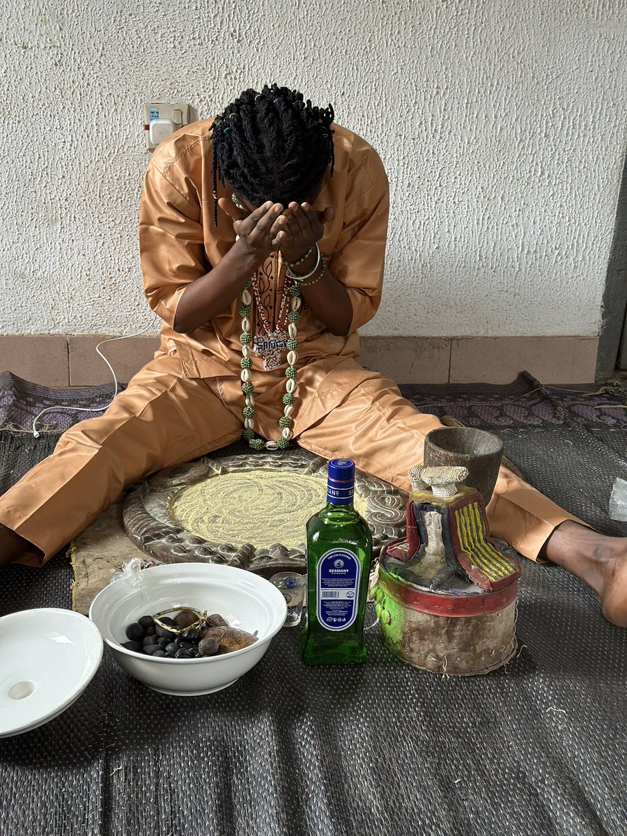 baba_Ifaseyii's tweet image. Never doubt a message from an IFA believe in the process and show gratitude to your ancestors &amp;amp; IFA (Voice of Olodumare)
Happy Ose Ifa Ose IRE GBOGBO
ELASODE

Àsè 👏👏👏#ifa #olodumare #LoveYourW