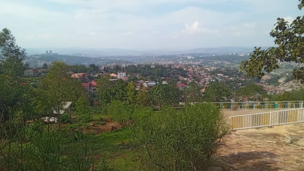 HouseInRwanda's tweet image. 🏠Kigali Land for sale in Rebero💸 

💸Price: 100,000,000 Rwf
🌄Property type: Land
📐Plot size: 1000.00 m² 

For further details:👇houseinrwanda.com/property/sale/… 

Contact name:👨‍💼Derick Karimba

#plot #sale #kigali