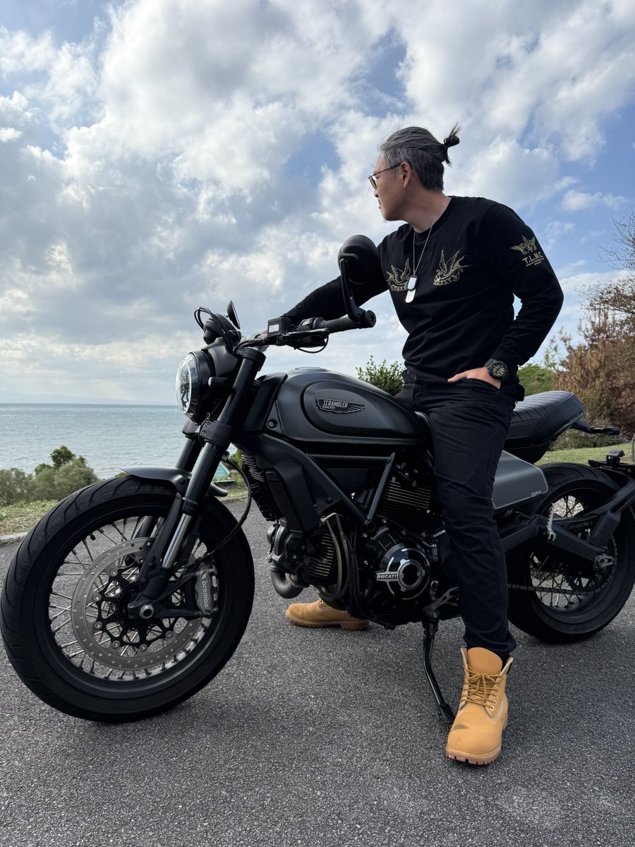 Lilyページ TIGER LILY（バイクウェアブランド）@11月23日産山 on X