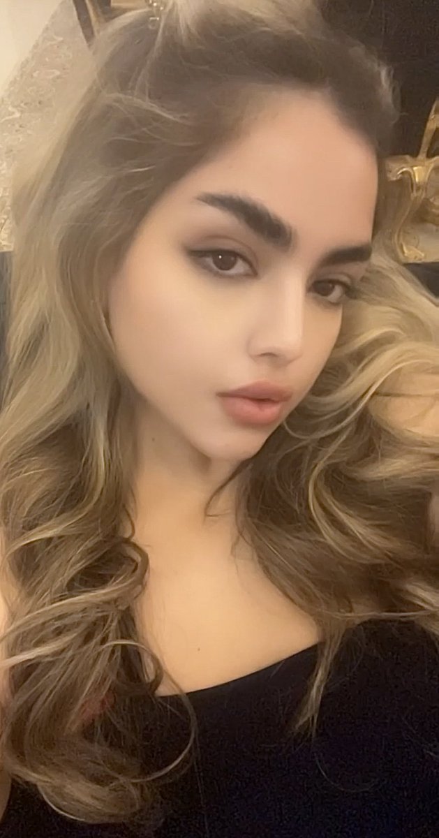 carabtcgoddess's tweet image. Gm lovesss💋