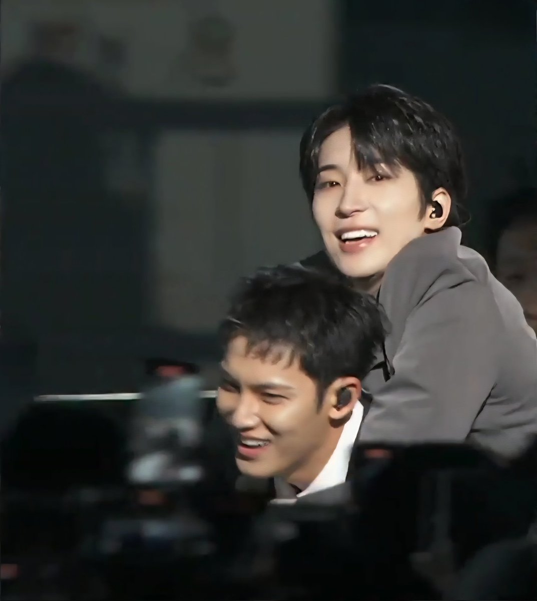 MWjjin's tweet photo. 진짜 행복해보이심 https://t.co/Kk5CxpC0yB
