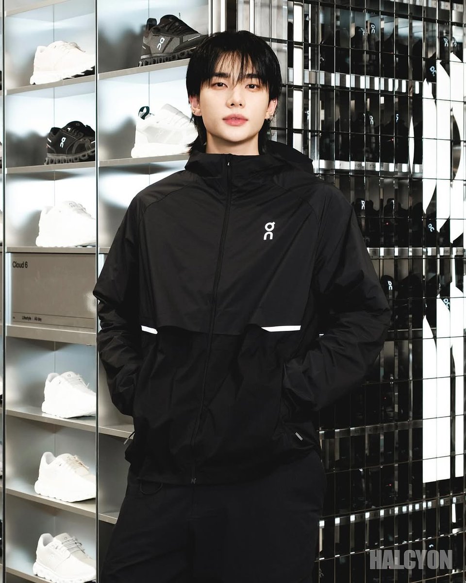 Drop the tags for Hyunjin ‼️

HYUNJIN X ON STORE OPENING
#HyunjinxONKorea