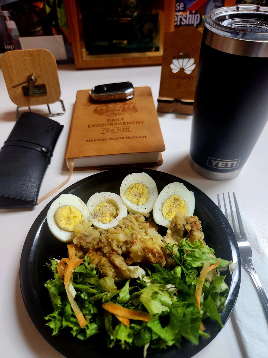 hk_zionlove's tweet image. It&apos;s said that eggs and potatoes taste really nice together and is also healthy as a combinatio😋. Coffee has molasses in it😌👌🏿
#workflow #GoodMorning