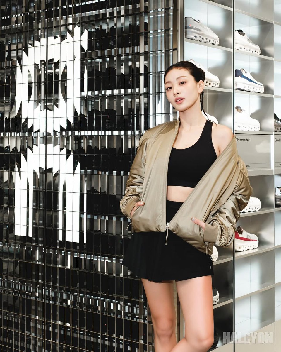 JIHYO &amp; ON Korea 

"”Global Running Brand On Opens in Seoul“

The opening event was attended by Lee Jun-young, TWICE’s Jihyo, and Stray Kids’ Hyunjin, who explored the space and experienced the brand’s energy and style firsthand."

📸Halcyon Magazine

#지효 #JIHYO #ジヒョ