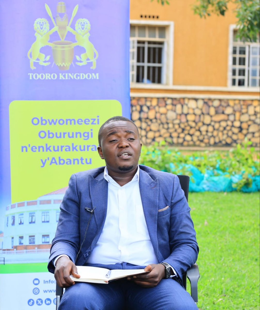Tooro Celebrity Track tweet media