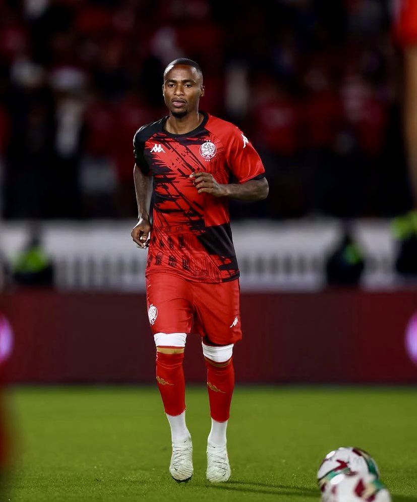 sgegede03's tweet image. If I was Hugo Broos I&apos;d choose Lorch as a senior player over Zwane any day anytime for Bafana bafana no one can convince me otherwise