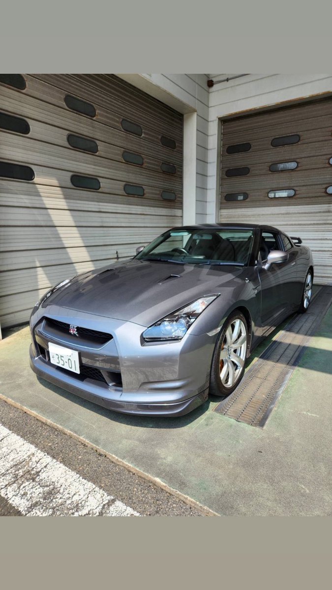 yuuka9190's tweet photo. #ありがとうGTR 
GTR32、GTR33、GTR34×2、GTR35
父が全て乗り回しています🚗🚗
ドライブからいつも帰ってくると「今日も幸せだったー💜💜💜」って言ってます！
ミッドナイトパープルは新車で購入してからずっと大切に乗っています💜💜💜💜
GTR幸せをありがとう🩷 https://t.co/oet1RROKDu