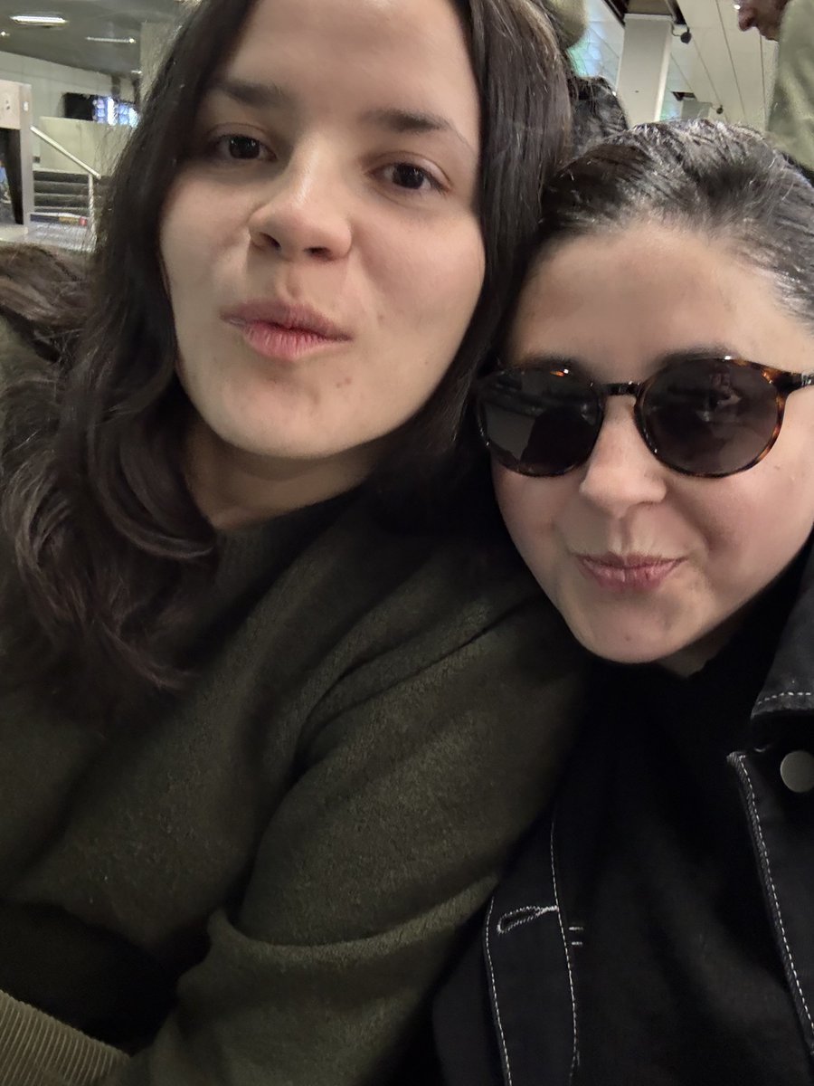 CiaoAMc's tweet image. The moment you’ve been waiting for… MOM AND DAD IN AMSTERDAM