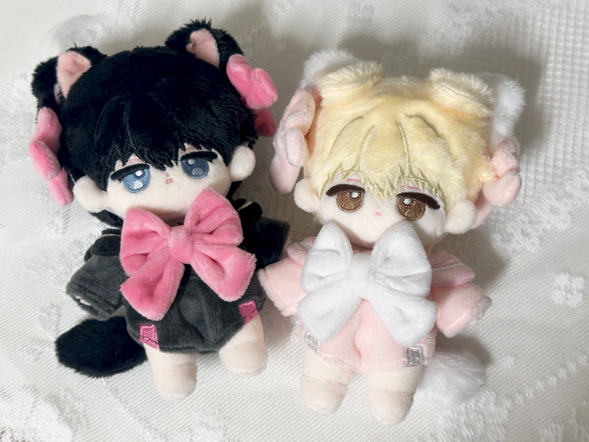 #뭉뚱문대 #뭉뚱건우
#뭉뚱그리하다

우리집 뭉뚱이들^.^ 💕
새옷 입고 신났당~\\\