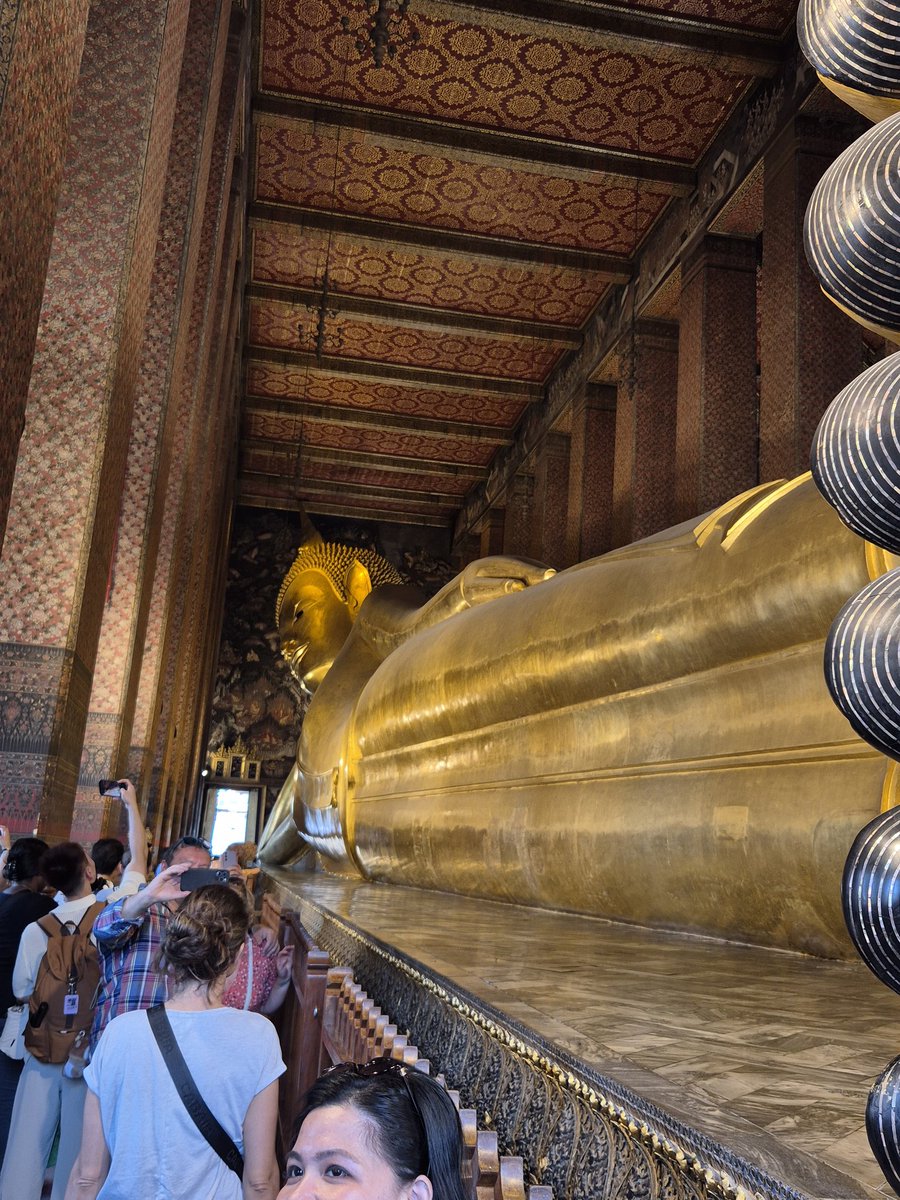 MarcelaKovov4's tweet image. 🇹🇭 Pěkný čtvrtek z Bangkoku - města mrakodrapů a chrámů... 🏯
Mezi nejslavnější zde patří Chrám Wat Pho se sochou 46 m dlouhého a 15 m vysokého Ležícího Buddhy a Wat Traimit se Zlatým  Budhou z čistého zlata, který váží přes pět tun. 
#Bangkok