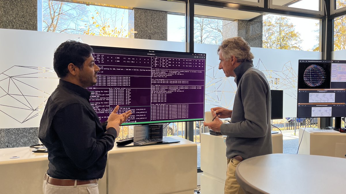 A snapshot of the 5G-STARDUST demo in the showcase area of today's 5th #NTN Workshop co-organised by project partner <a href="/Fraunhofer/">Fraunhofer-Gesellschaft</a> with
<a href="/esa/">European Space Agency</a> &amp; <a href="/Eurescom/">Eurescom</a> - Make sure to come by if you're around 👁️ 🛰️📡

➡️ lnkd.in/e-QY_uX5

<a href="/DLR_en/">DLR - English</a> <a href="/CNIT_TLC/">CNIT</a> <a href="/6G_SNS/">SNS JU</a> <a href="/ETHER_eu/">ETHER project</a> <a href="/connectivityEU/">Connectivity EU 🇪🇺</a>