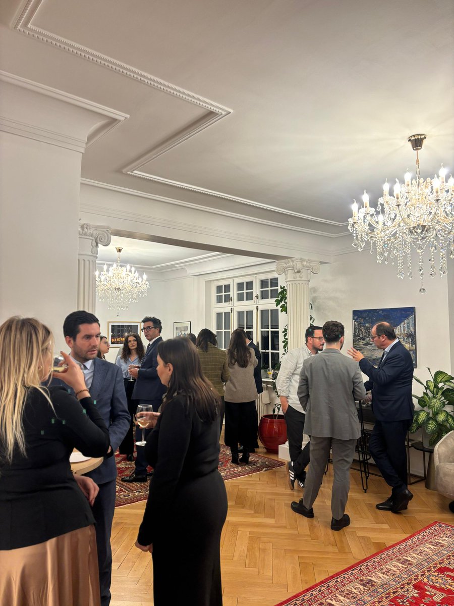 lulzimh's tweet photo. Pleased to host the @ShkollaPolitike delegation at @RKSinStrasbourg for the @coe World Forum for Democracy 2025. Good discussion on Kosovo’s path to the CoE and the need to safeguard democratic inclusion and the ECHR amid global challenges to democracy. https://t.co/tfxjVn7AXS