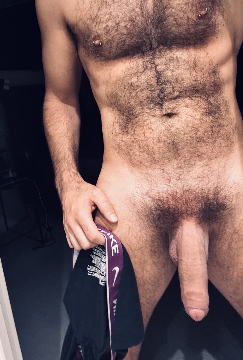 Berlin bound 🐽🐽🐽🐽

#berlin #pig #hung #bigdick #breeding #breed #cum #bb #gayporn