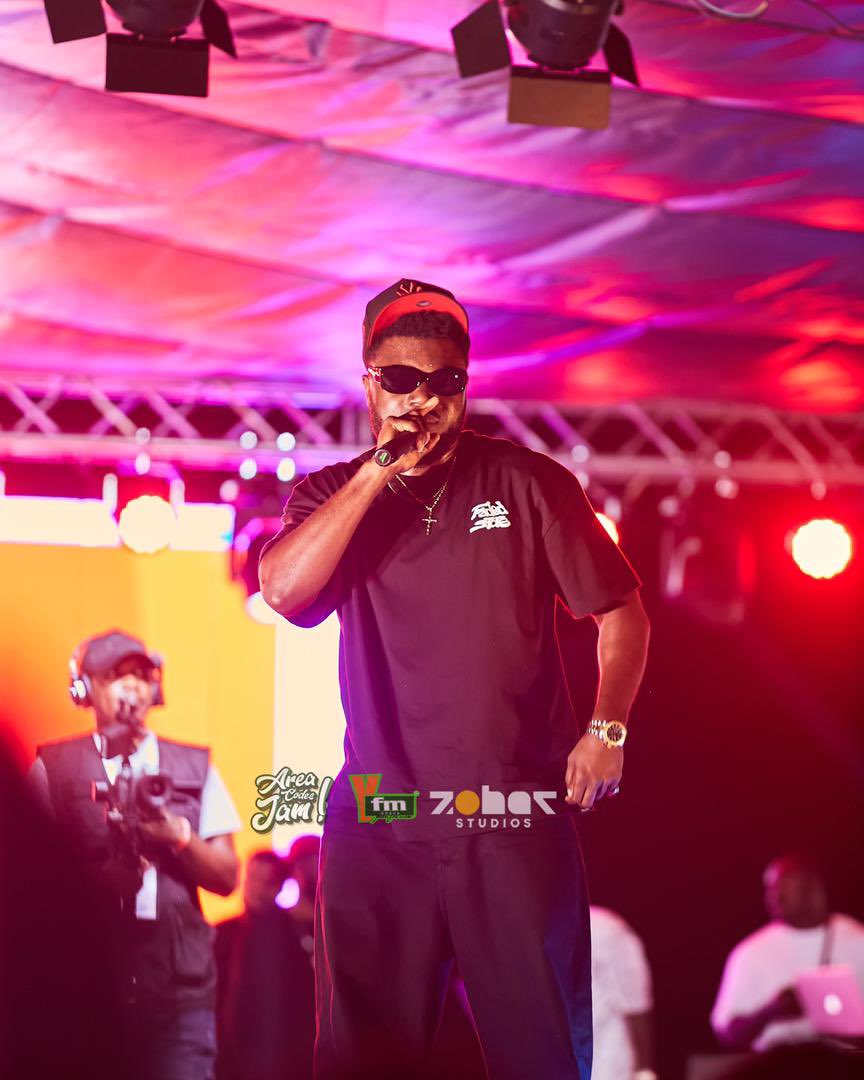 Y1079FM's tweet image. Thank you @Donzy_Chaka for coming through #AreaCodesJam25 

📸: @zoharstudiosgh 

#AreaCodesJam #PinkOnY #PinkAreaCodesJam #yfmghana #ytvghana #fyp #breastcancerawarenessmonth #donzy #donzychaka