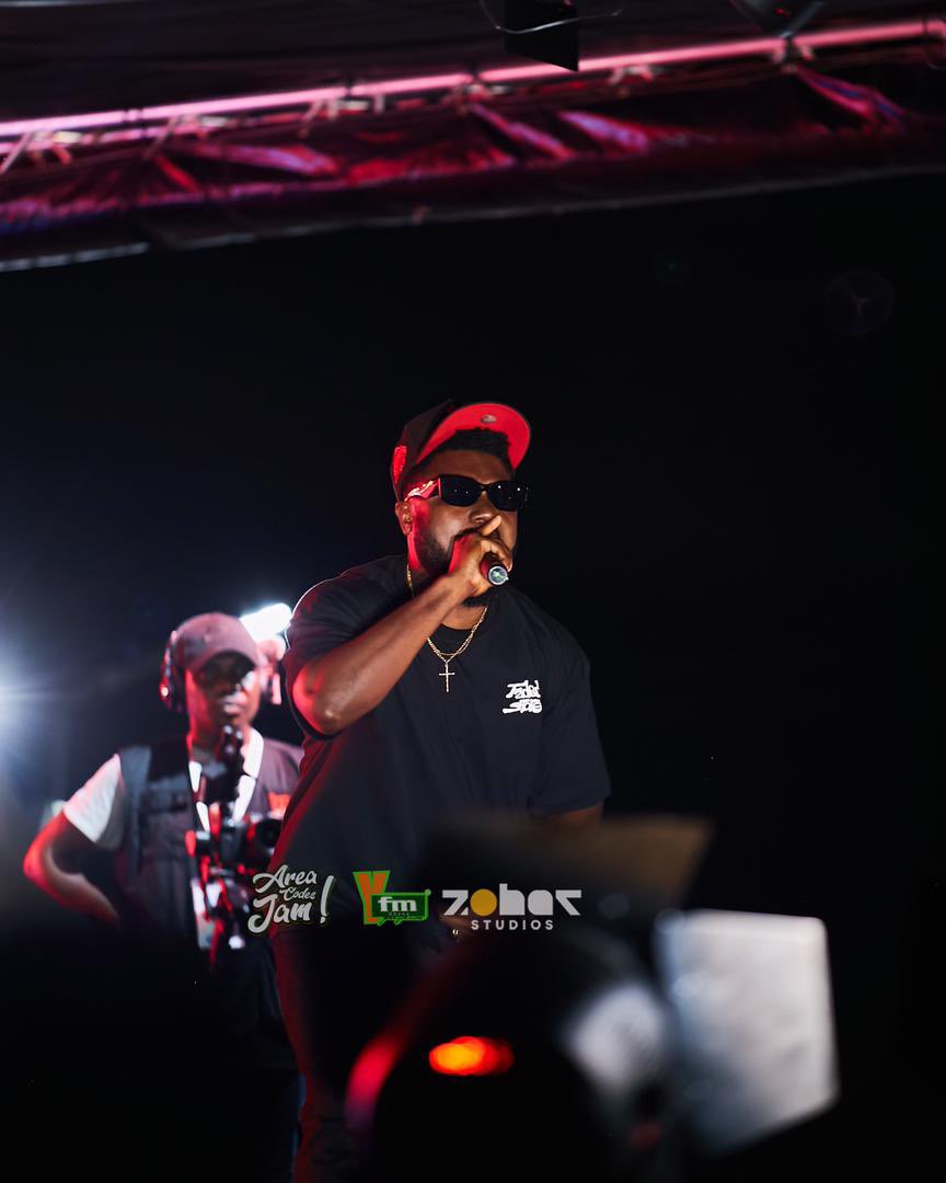 Y1079FM's tweet image. Thank you @Donzy_Chaka for coming through #AreaCodesJam25 

📸: @zoharstudiosgh 

#AreaCodesJam #PinkOnY #PinkAreaCodesJam #yfmghana #ytvghana #fyp #breastcancerawarenessmonth #donzy #donzychaka