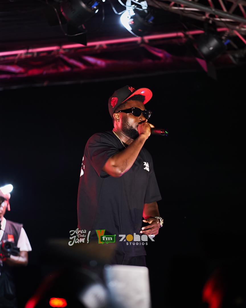Y1079FM's tweet image. Thank you @Donzy_Chaka for coming through #AreaCodesJam25 

📸: @zoharstudiosgh 

#AreaCodesJam #PinkOnY #PinkAreaCodesJam #yfmghana #ytvghana #fyp #breastcancerawarenessmonth #donzy #donzychaka