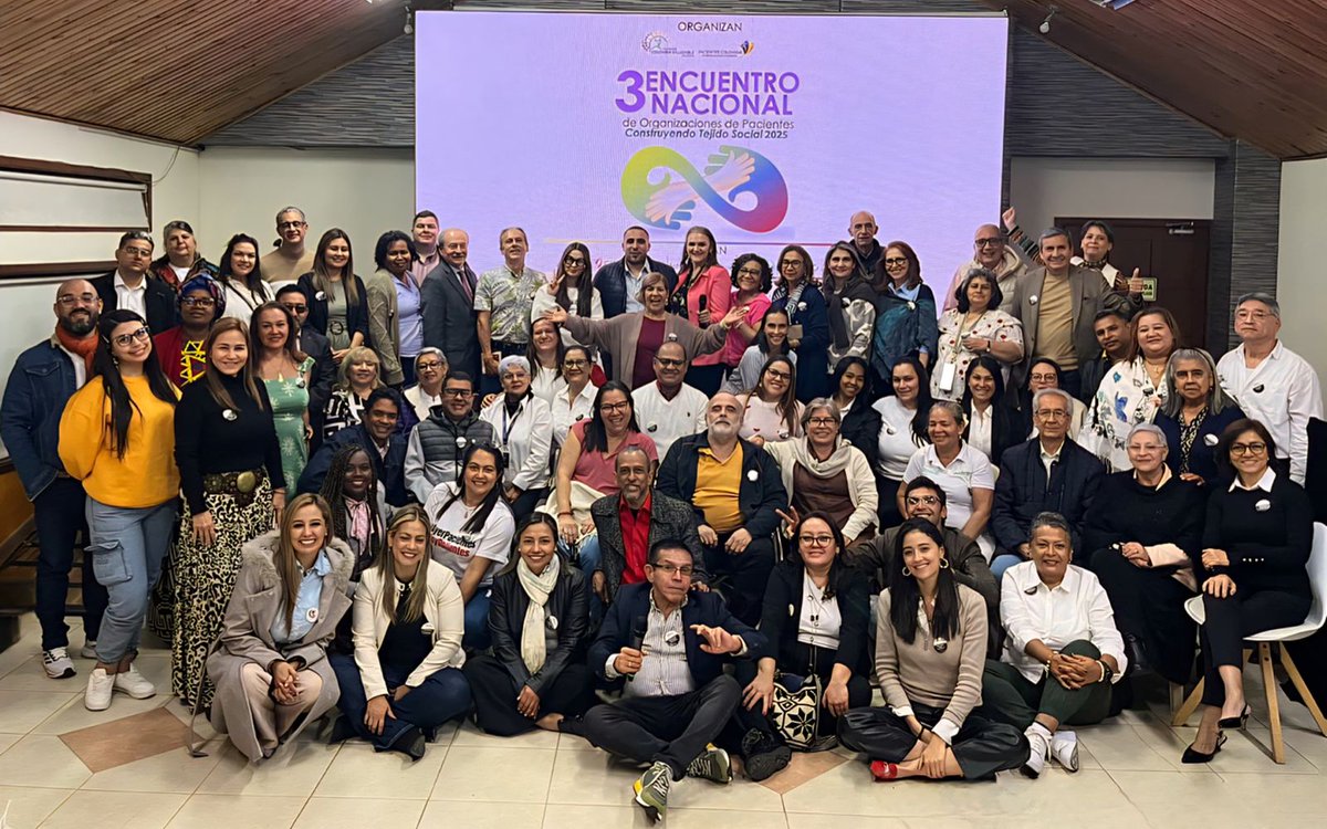 #NoMasVictimasDeLaSalud 
202 organizaciones del país piden a una sola voz en el 3 Encuentro Nacional de Pacientes Colombia, #NoMasVictimasDeLaSalud 

Hoy 27 MILLONES DE PACIENTES son víctimas de 8 EPS administradas por el gobierno de <a href="/petrogustavo/">Gustavo Petro</a> 
#MuerenPacientes