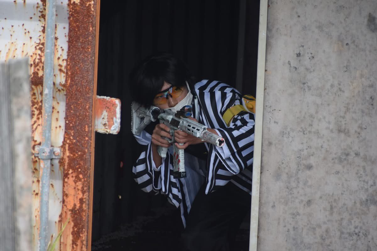 HYS_Toya's tweet photo. 11/5はTenkooでコスプレサバゲーしました！普段と違う格好で雰囲気もあってめっちゃおもろかった🥳リアリティ意識して1日ちゃんと草履でやってました😎また来年もやりたいな😘
#Tenkoo #サバゲー https://t.co/K2ByR5KzEF