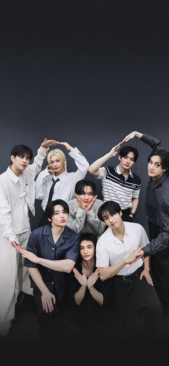 STAYonAIR2503's tweet photo. With every vote, we plant a dream! 🌷💫

RT or post with the magic words and make the dream come true! 👇🏼

WE VOTE #StrayKids for #2025MAMAVOTE 🗳️💗

STAYonAIR Team 🌙💞 https://t.co/alYB4Kuybm