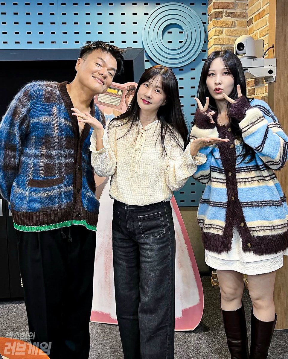 The_Dreamest's tweet photo. 2️⃣0️⃣2️⃣5️⃣•1️⃣1️⃣•0️⃣6️⃣

[출처: 박소현의 러브게임(인스타그램)]

#SBS #라디오 
#박소현의러브게임 #러브게임 

#박진영 #권진아 
#Happy_Hour https://t.co/ZFjk8UfN2o
