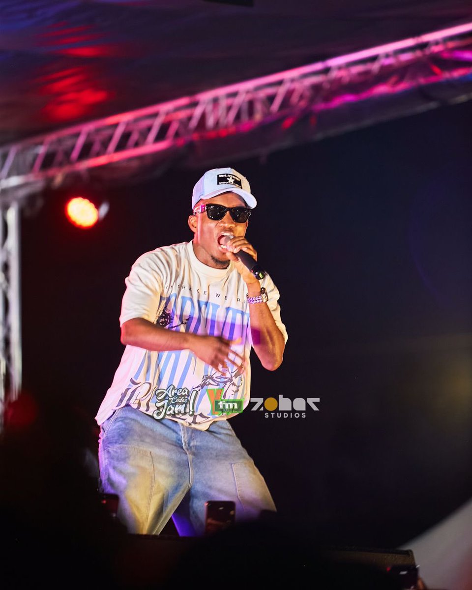 Y1079FM's tweet image. Thank you @KinaataGh for coming through #AreaCodesJam25 

📸: @zoharstudiosgh 

#AreaCodesJam #PinkOnY #PinkAreaCodesJam #yfmghana #ytvghana #fyp #breastcancerawarenessmonth #kofikinaata #kofikinaatagh