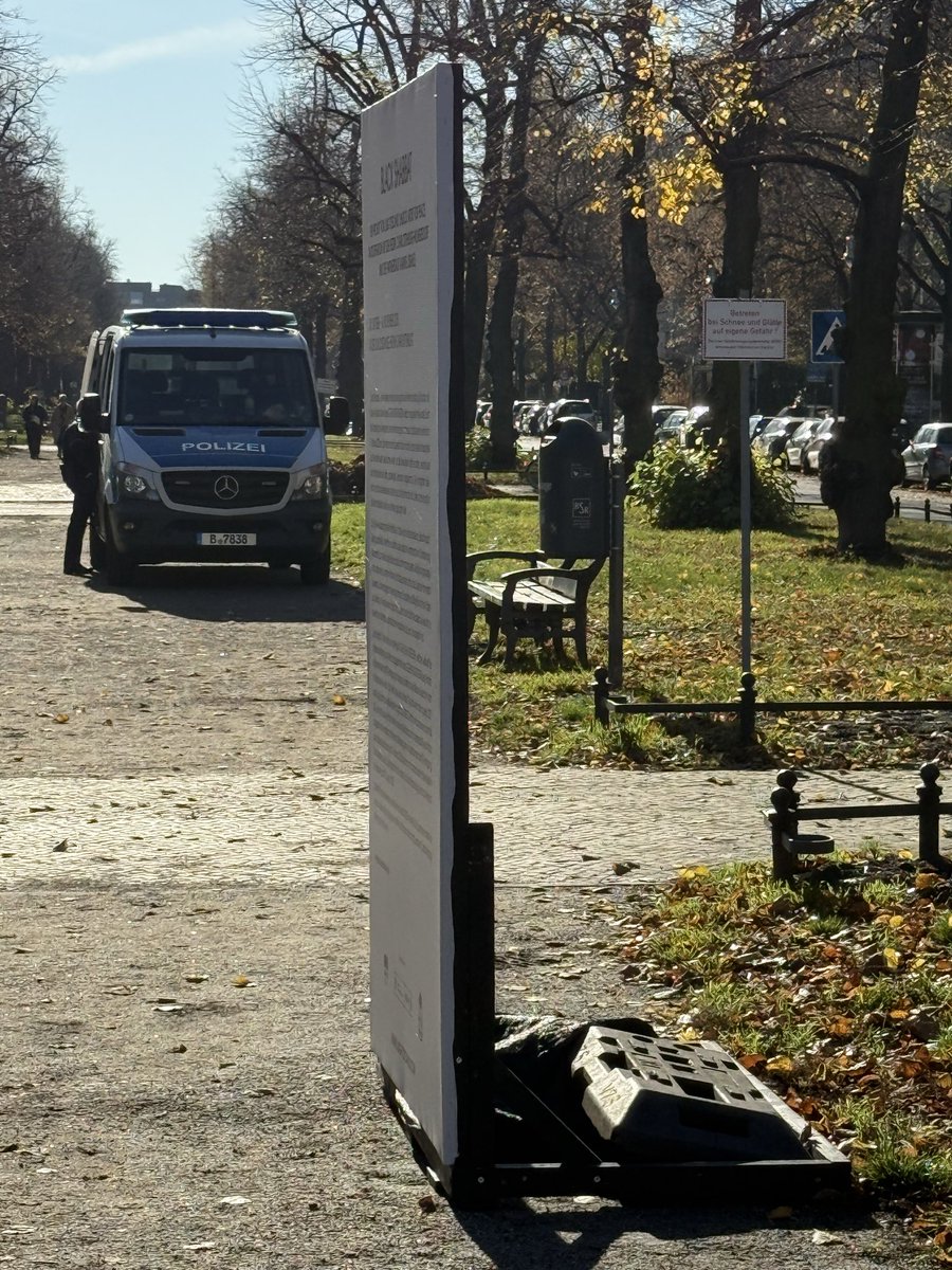 Fotos der Opfer vom 7. Oktober 2023. die Polizei muss sie schützen. Bitter.