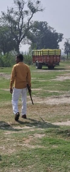 थाना मझिला के ग्राम पारा निवासी दोहरे हत्याकांड के आरोपी वीरेंद्र सिंह उर्फ बड़े पुत्र महेश्वर सिंह जमानत पर आकर खुले आम अवैध हथियारों को लेकर गांव में घूम रहे ब धमकी दे रहे महोदय कार्रवाई करे 
<a href="/Uppolice/">UP POLICE</a> 
<a href="/hardoipolice/">Hardoi Police</a> 
<a href="/myogiadityanath/">Yogi Adityanath</a> 
<a href="/dgpup/">DGP UP</a>