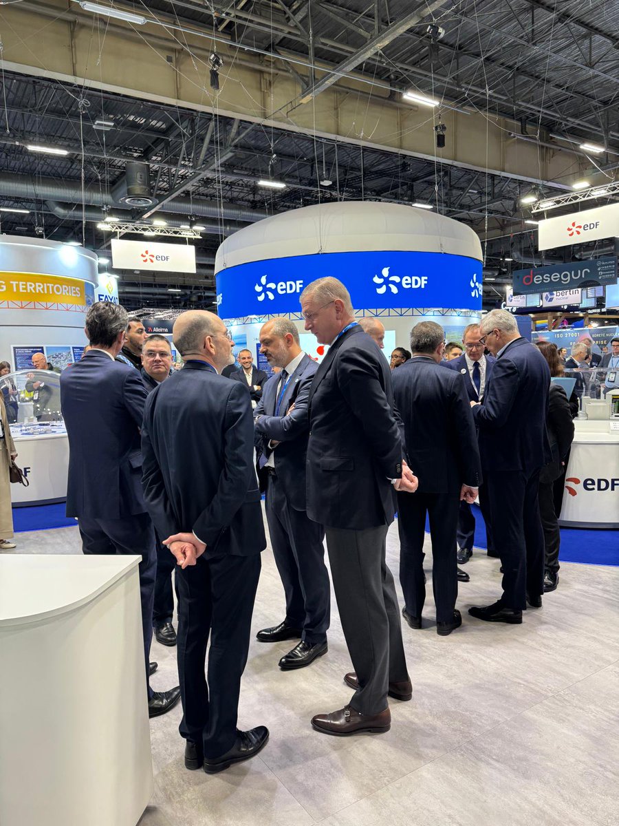 Urenco has signed a long-term deal with <a href="/EDFofficiel/">EDF</a> at <a href="/Exhibition_WNE/">WNE - World Nuclear Exhibition</a> to supply uranium enrichment services for their #nuclear fleet across France and the UK. A major step for #EnergySecurity.

More here: ow.ly/qQWJ50XnGv8

#GlobalPartnerships #NetZero