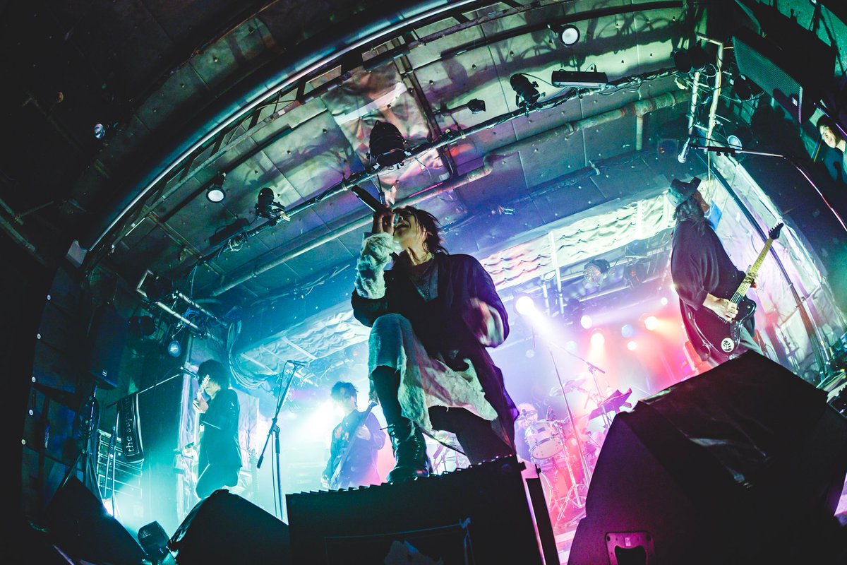 officialよりお知らせ
◥◣ the superlative degree ◢◤
♦️ONE MANが決定いたしました♦️

2026年3月7日（土）7th AVENUE
tsd初のONE MAN LIVEとなります。
たくさんん方にご来場いただけますよう。是非、今から予定を空けておいてください。お待ちしています。