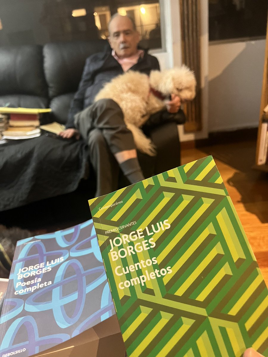 Maravillosa tertulia en la casa de Gonzalo Guillén. 
Hablamos de Borges, de Gabo, de la cultura en Colombia y de la realidad Argentina. 

Gracias por todo,
<a href="/HELIODOPTERO/">Gonzalo Guillén</a> 
Esteban.