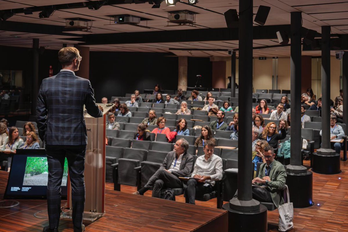 📌 Aquest novembre està ple de jornades relacionades amb el patrimoni cultural. Repassem l’agenda dels pròxims dies.  

➡️ 25 anys de les esglésies romàniques de la Vall de Boí a la llista del Patrimoni Mundial, patrimoni industrial i més! 👇 🧵