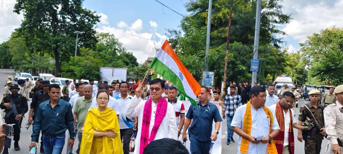 dckokrajhar's tweet image. Hon Guardian Minister Sjt U.G. Brahma flagged off the &quot;Padayatra&quot; today at Kokrajhar to commemorate the 150th Birth Anniversary of Sardar Vallabhbhai Patel in the presence of Hon MLA &amp;amp; DC Smt Masanda Pertin, IAS encompassing participants from diverse fields.
#sardar150unitymarch