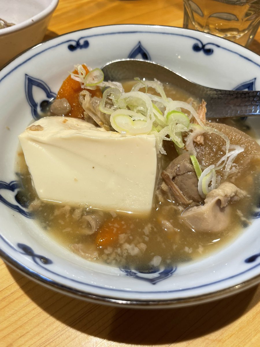 KFG_null's tweet photo. 海鮮居酒屋 羽田市場 グランスタ東京店に行きました。
サクッと飲みなのに金掛けすぎてしまった…
駅構内だから割高！ https://t.co/8ul6z3TCyi