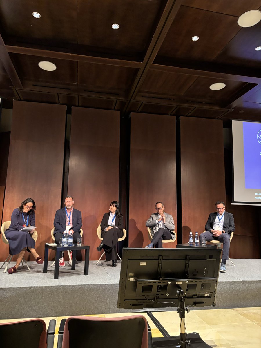 Interesante mesa redonda sobre las Aplicaciones de la Inteligencia Artificial en la distribución turística, en <a href="/turi_tec/">Turitec</a> <a href="/IaturTurismo/">IATUR TURISMO</a> <a href="/InfoUMA/">Universidad de Málaga</a> 

#turismosostenible #turitec #turismoazul #suncruise