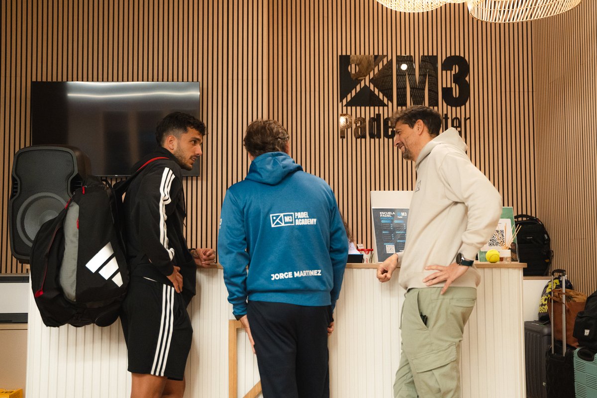 ⚠️ ¿Quieres trabajar en la mejor academia de pádel del mundo?

✒️ Necesitamos un diseñador gráfico en prácticas.

📝 Te dejamos toda la información de la oferta para que puedas inscribirte.

👉 lnkd.in/dR7-Mx6F