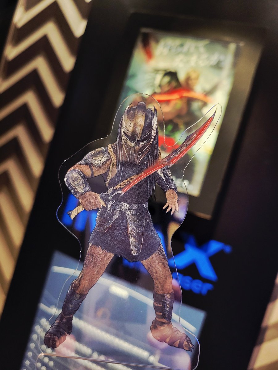 ✦≠└|・/✦ on X