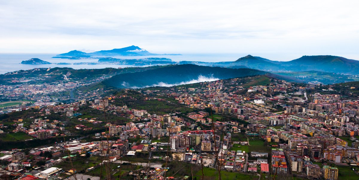 📷 La BEI sostiene la ricostruzione dei Campi Flegrei con un finanziamento fino a 1,4 miliardi di euro per la messa in sicurezza di edifici e infrastrutture nei comuni di Napoli, Pozzuoli e Bacoli.

📷 gdc.ancidigitale.it/dalla-bei-fino…