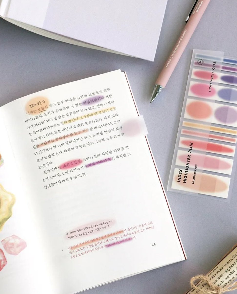 die24you's tweet image. #Rt이벤트
요즘은 책에 인덱스를 사용해서 흔적을
남겨두곤 하는데요!

#Rt + #Follow 하신 한 분께 사진 속 인덱스를
선물하기로 보내드릴게요 ✩₊˚.⋆☾