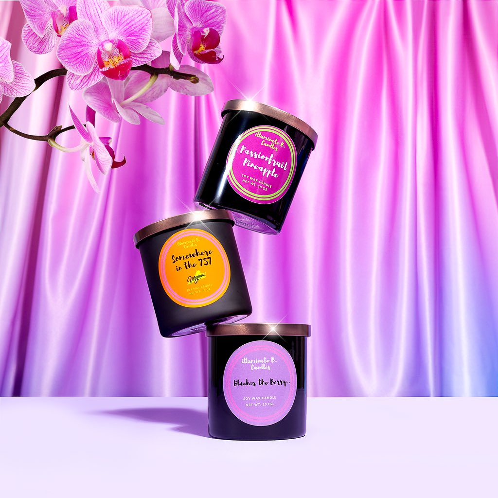 illuminateb_'s tweet photo. @xyelmum Allow us to introduce ourselves 🥰 We are a great alternative. Soy wax based candles created to nourish your, mind, body, &amp; soul. 

Handmade, 60 hr burn, phthalate-free fragrance oils 🔥

Shop our $8 Grand Finale sale 🫶🏽

https://t.co/bpJn9uDcp1 https://t.co/xvRT1aGWlh