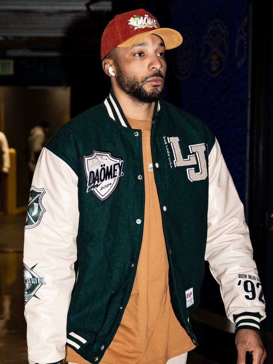 DaomeyBrand's tweet photo. Norman Powell joueur des Miami Heat, représente DAÖMEY Brand avant son match de la nuit dernière. 🚀🏀 #daomey https://t.co/wY95nbeBPN