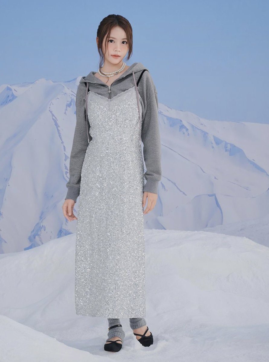 🫧 Some days, all it takes is the right dress to remind me: I am the muse, not the mirror.