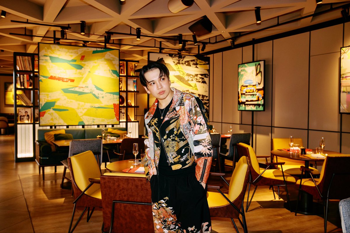 YORITODANCE's tweet photo. HOTEL INDIGO TOKYO SHIBUYA
2nd ANNIVERSARY
去年に引き続きホテルインディゴ東京渋谷
にて2周年記念イベントの演出、振り付けをさせて頂きました🙇🏻‍♂️この貴重で素敵な機会を頂けて本当に感謝致します。

#ホテルインディゴ東京渋谷 #hotelindigotokyoshibuya
#Gallery11 https://t.co/jVTCyKixhz