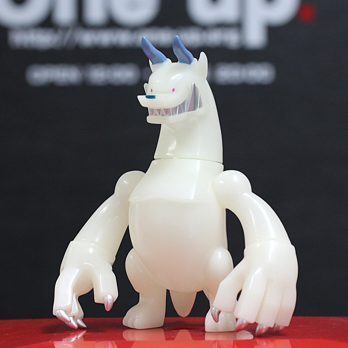 テケテケ 蓄光 ソフビ One up. 秋葉原 ソフビ / 中野ブロードウェイ 玩具 on X