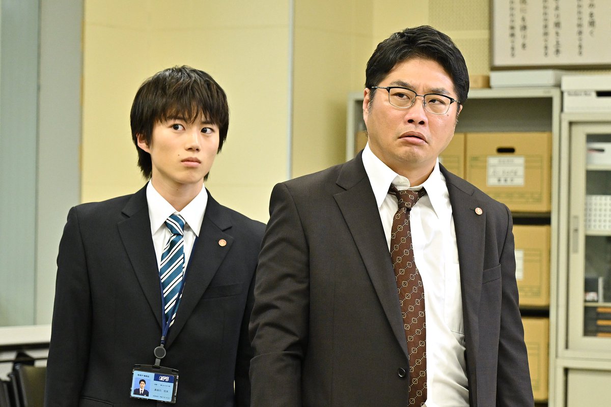 oricon's tweet photo. 『映画ラストマン』
📸場面写真・メイキング写真解禁

日本映画初出演・ロウン
大泉洋がモノマネで歓迎💫
永瀬廉も優しく見守る

福山雅治は初共演・宮沢りえと握手🤝
https://t.co/K90Oe9jv6G

#ラストマン https://t.co/Harn6WFaiE