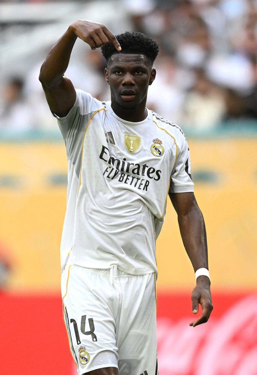 bt3's tweet image. 🚨🚨🚨⚠️ عــاجــل ورســمــيًــا ⚠️🚨🚨🚨

ريال مدريد يعلن عن اصابة تشاوميني بإصابة في العضلة شبه الوترية في ساقه اليسرى.

سيغيب لمدة ثلاث أسابيع عن الملاعب 🚑❌