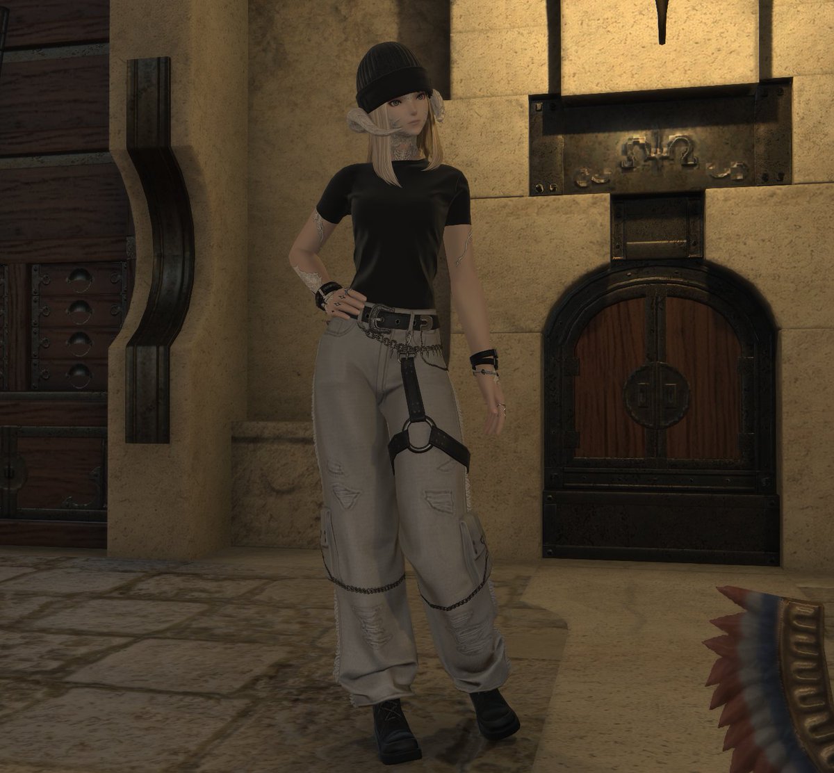 「シンプルストレート」×「ニット帽」

可愛さ控え目でいい感じ。