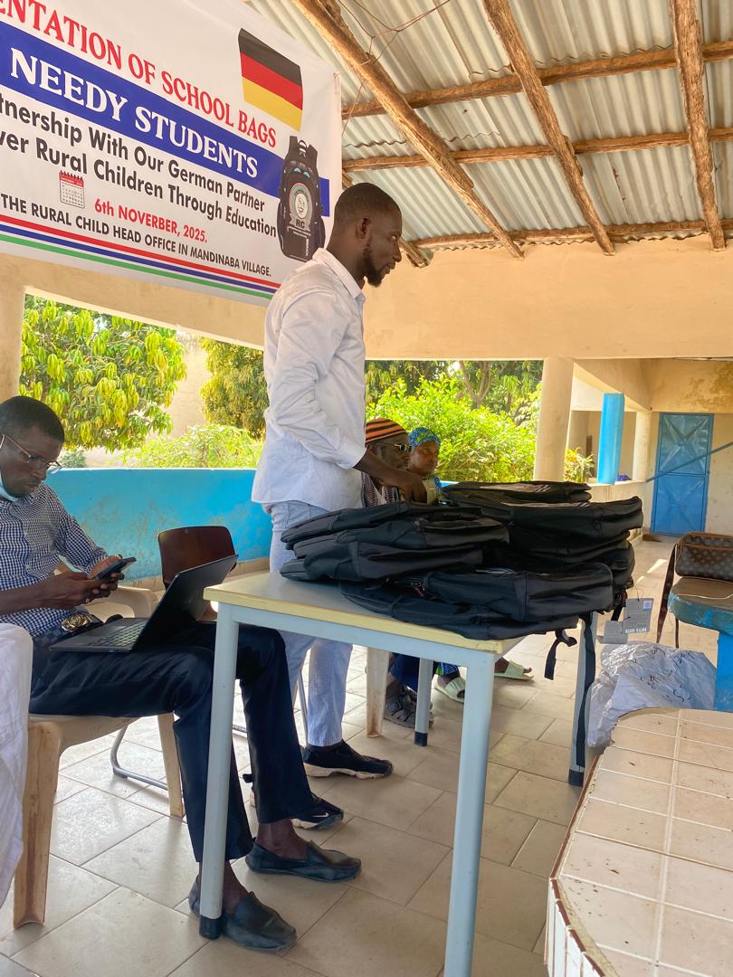 childrural1's tweet image. 𝐇𝐚𝐩𝐩𝐞𝐧𝐢𝐧𝐠 𝐍𝐨𝐰:

The event has started at the Mandinaba Nursery School 

Presentation of School Bags and educational materials to Needy Rural Students. 

In partnership with our German Partner #Carsten Kreemer