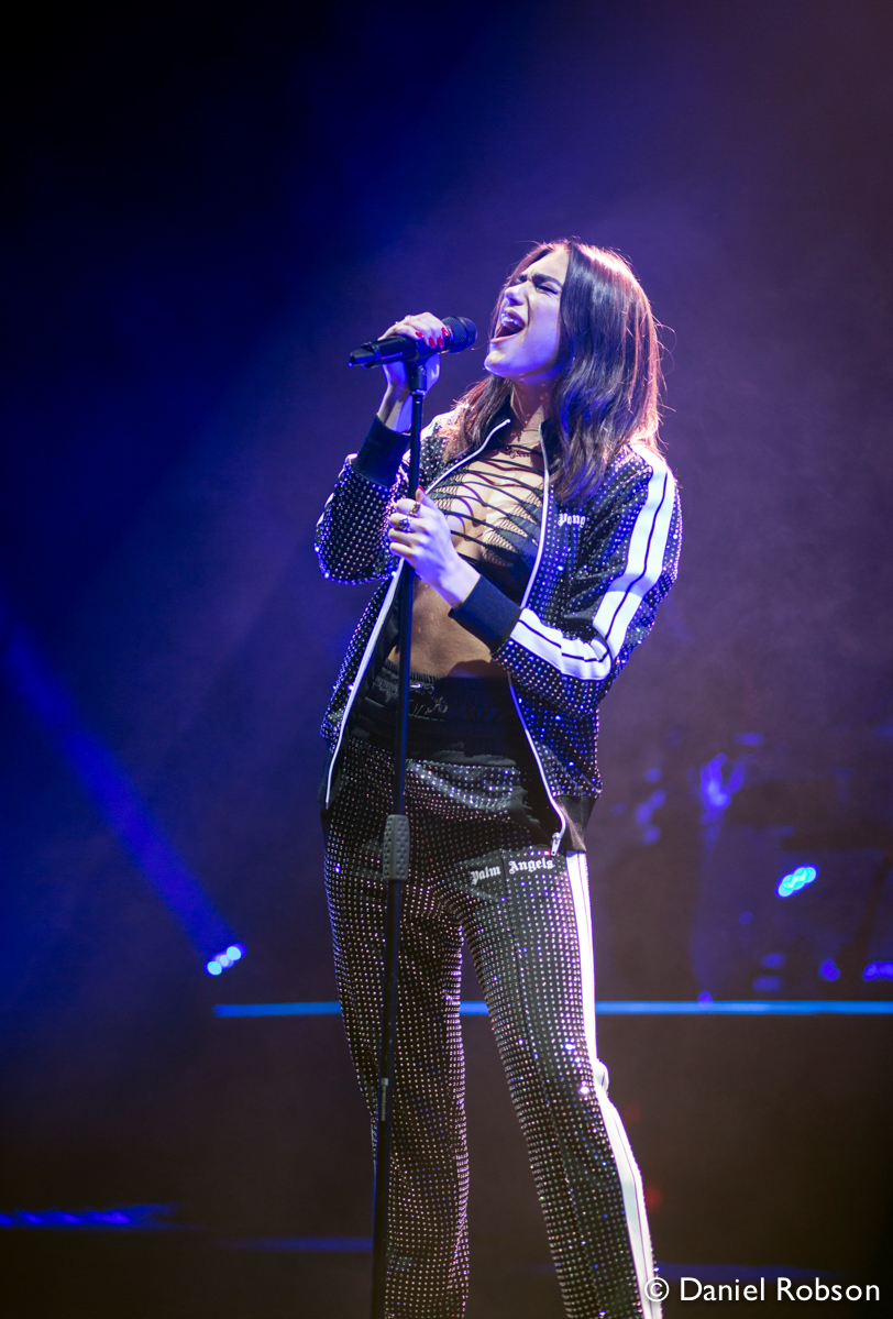 O2AcademyBrix's tweet image. #OnThisDay in 2017: @DUALIPA was &quot;Hotter Than Hell&quot; at the #O2AcademyBrixton ⚡️

Dedicated Dua fans, were you there for this night?

📸 @danielnrobson

#DuaLipa