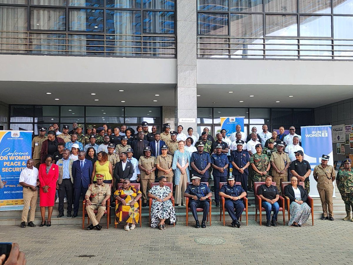 unwomenmalawi's tweet photo. Today we marked  25 years of UNSCR 1325 with @malawi_police  - theme “UNSCR 1325 – 25 Years and Beyond.” 🇲🇼

The Malawi Police Gender Policy was launched. Remarks by @LettyChiwara  &amp; IG  Luhanga highlighted our shared commitment to gender equality in peace &amp; security. #UNSCR1325 https://t.co/iYnVkcfsmo